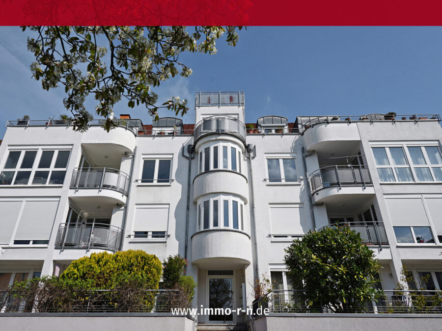 Hochwertige 2 ZKB Wohnung mit Terrasse, kleinem Garten & TG-Stellplatz in der Panoramastraße, 69126 Heidelberg, Erdgeschosswohnung