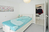 Hochwertige 2 ZKB Wohnung mit Terrasse, kleinem Garten & TG-Stellplatz in der Panoramastraße - Schlafzimmer