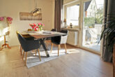 Wohnen im Grünen: 3 ZKB EG-Wohnung mit Terrasse, Garten, EBK & Garage in idyllischer Hanglage - Esszimmer