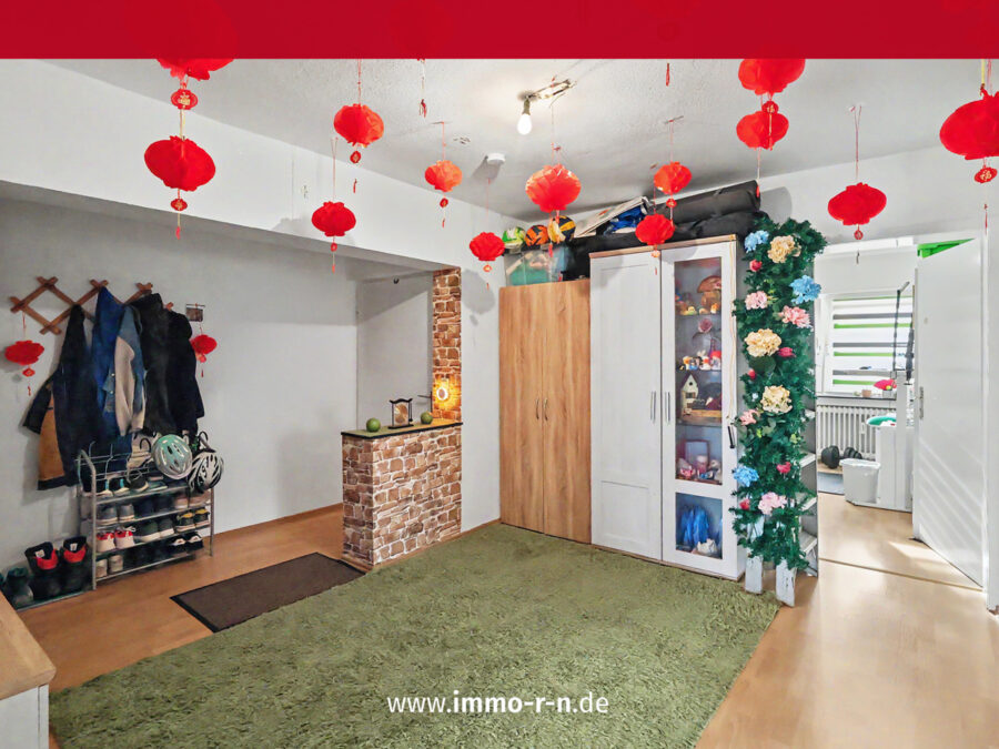 Charmante 3-Zimmer-Wohnung mit Balkon und Stellplatz in Waghäusel-Wiesental, 68753 Waghäusel, Etagenwohnung