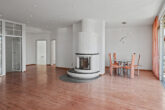 Wohn(t)raum auf zwei Ebenen - außergewöhnliche 5 ZKB Wohnung mit EBK, Sauna, Solarium & 2 Balkonen - DG Wohn-Essbereich 2. Ansicht
