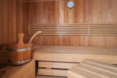 Wohn(t)raum auf zwei Ebenen - außergewöhnliche 5 ZKB Wohnung mit EBK, Sauna, Solarium & 2 Balkonen - Sauna