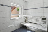 Wohn(t)raum auf zwei Ebenen - außergewöhnliche 5 ZKB Wohnung mit EBK, Sauna, Solarium & 2 Balkonen - OG Solarium