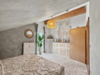 Wohnen mit Urlaubsflair – Charmante Dachgeschosswohnung mit Balkon und Alpenblick - Schlafzimmer 2. Ansicht