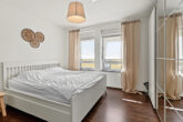 Hochwertiges Wohnen in Neuhermsheim – Moderne 4 ZKB Wohnung mit Balkon, Einbauküche & Stellplatz - Elternschlafzimmer