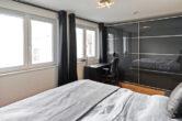 Neuwertige 3 ZKB Wohnung mit exklusiver EBK, Kochinsel, sonnigem Balkon, Carport uvm. - Schlafzimmer 2. Ansicht