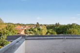 Besonderes Wohngefühl: 3 ZKB Maisonettewohnung mit Dachstudio, 2 Balkonen & TG-Stellplatz - DG - Aussicht vom Balkon